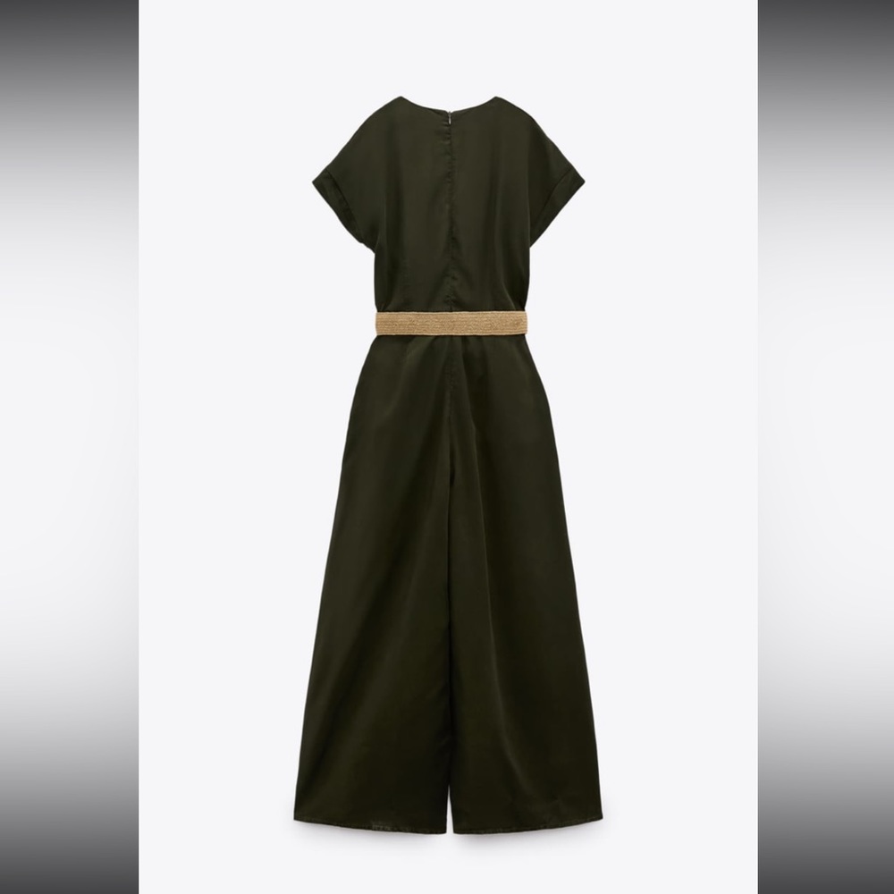 New with tag - lightweight “mono largo cinturón” green jumpsuit with khaki belt